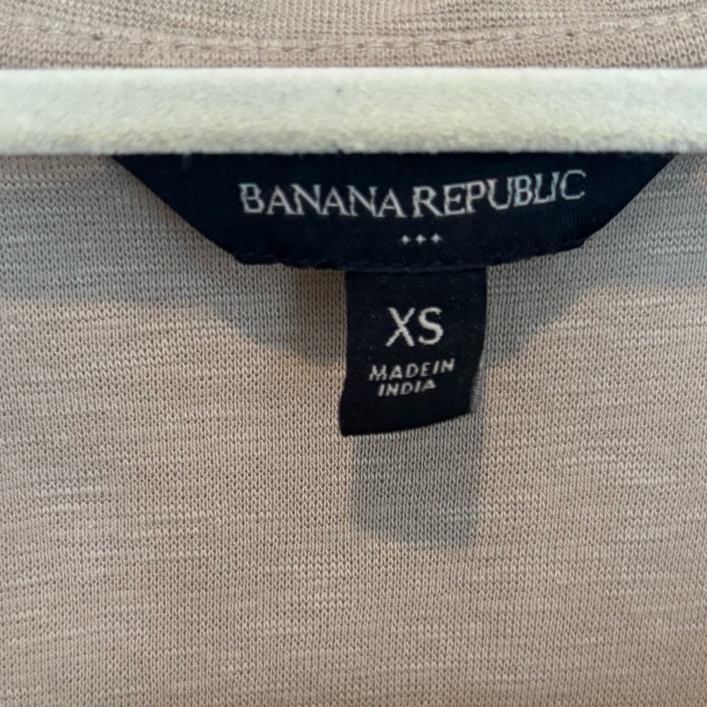 Banana Republic Beige Sleeveless Polo Top XS Ribbed Knit Button Front Summer - Picture 8 of 11